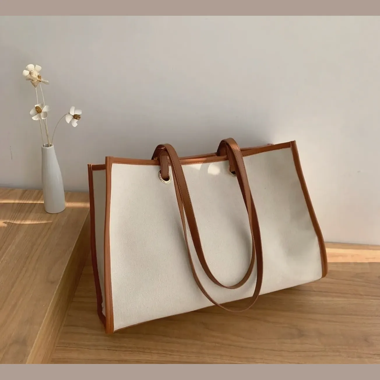Trendy Individualistic Single Shoulder Bag With Letter Prints On Canvas